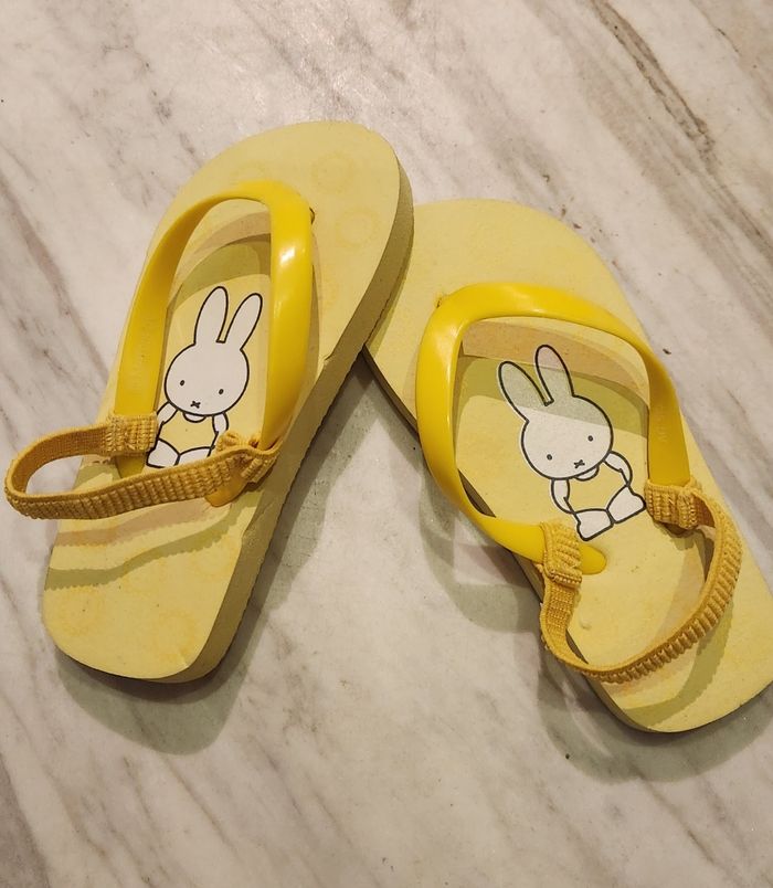 Tongs jaune Miffy pour fille pointure 23/24