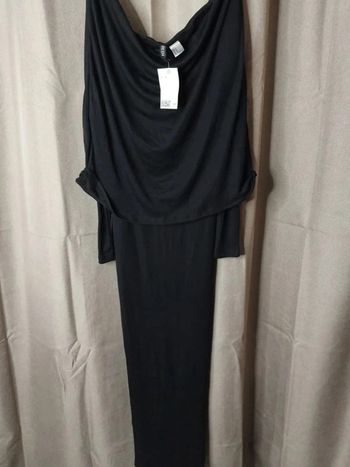 Robe épaules dénudées avec bord replié