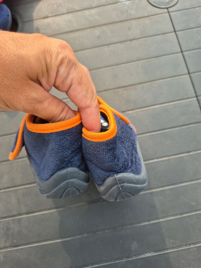 Chaussons 22 - photo numéro 3