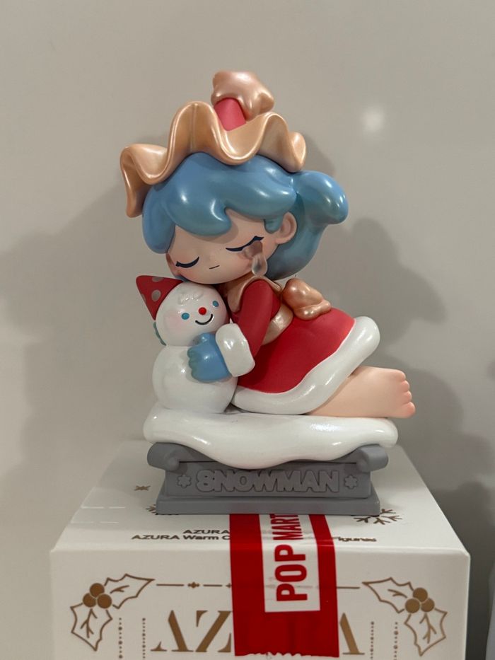 Azura Warm Christmas - Warm Embrace