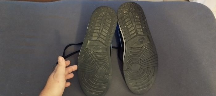 Paire de Nike air Jordan 1 pointure 43 - photo numéro 5