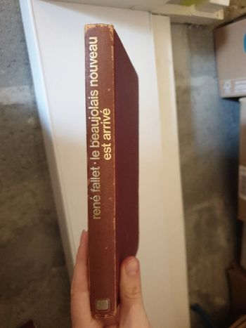 Livre le beaujolais nouveau est arrivé