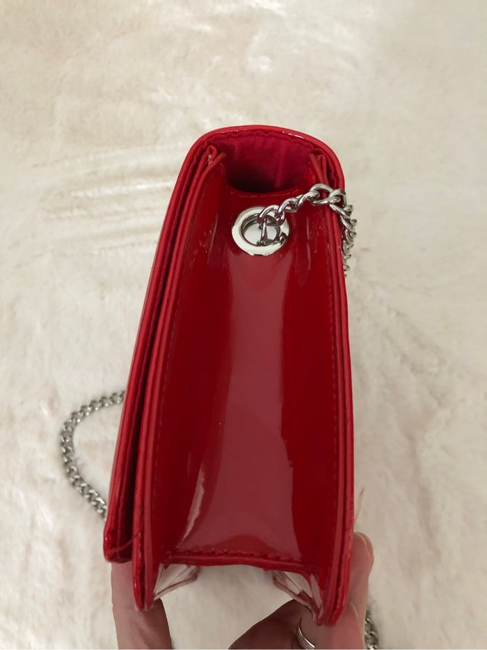 Sac vernis rouge chaînette argentée - photo numéro 6