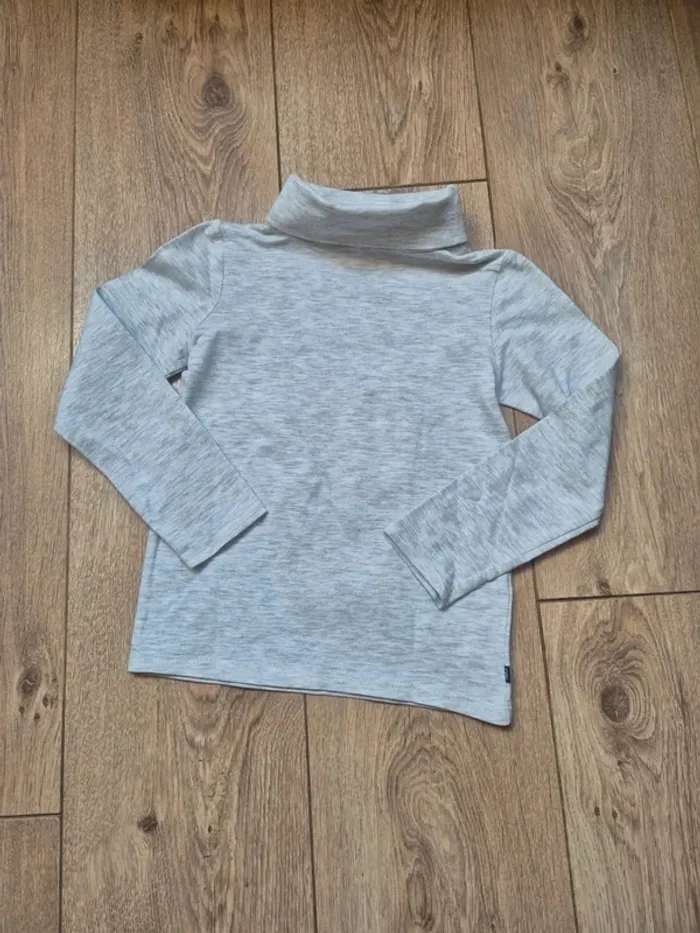 Sous-pull okaidi gris chiné 5 ans neuf jamais porté