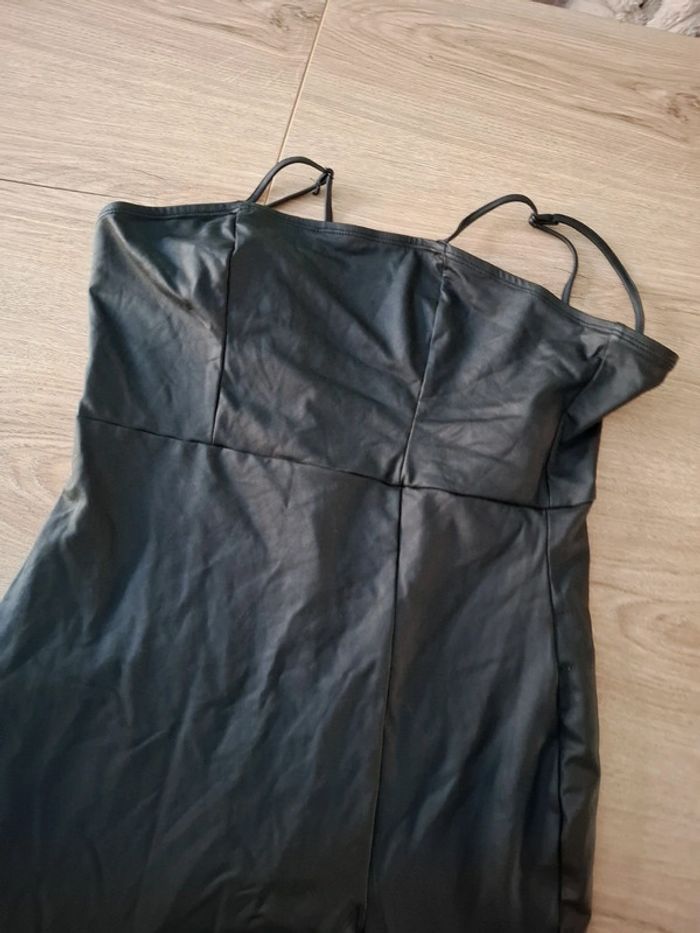 Robe super sexy Shein style cuir taille S neuve - photo numéro 2