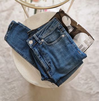 Jeans T.xxs 32 NEUF