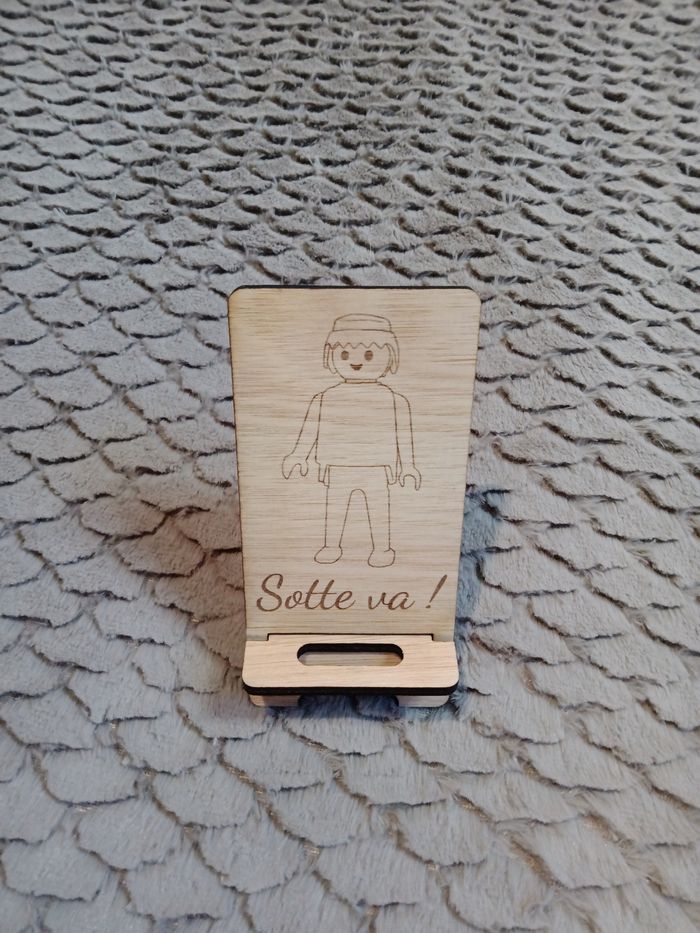 Porte téléphone personnalisé