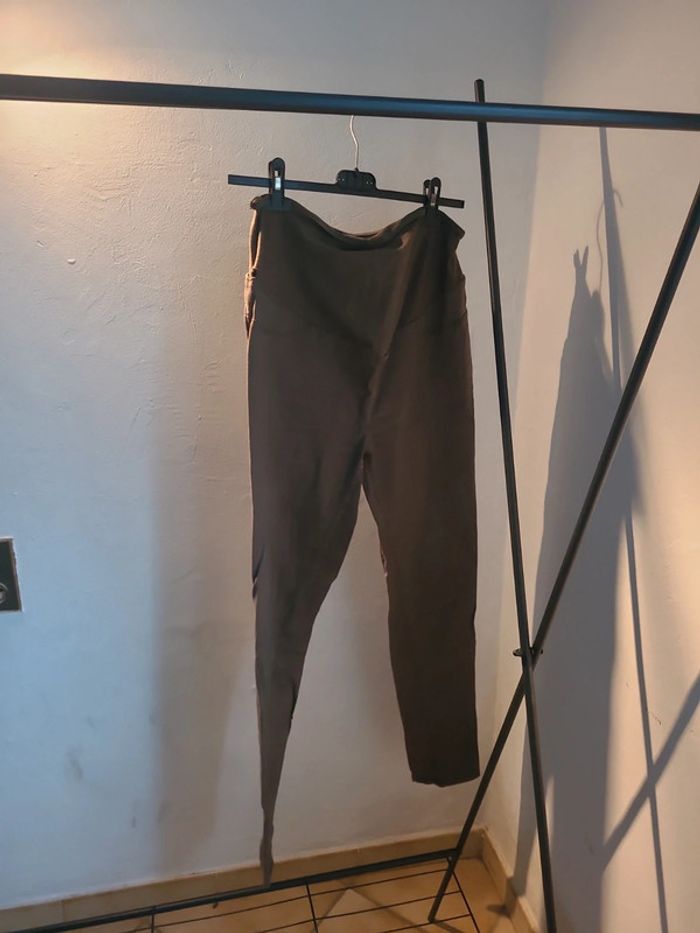 Pantalon grossesse - photo numéro 3