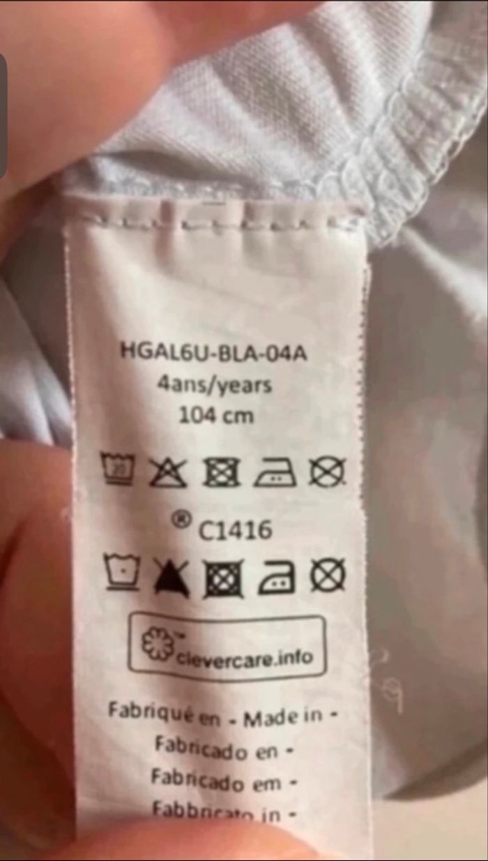 T-shirt / Sous-pull à manches longues TRÈS BON ÉTAT pour garçon taille 4 ans couleur blanc - photo numéro 9