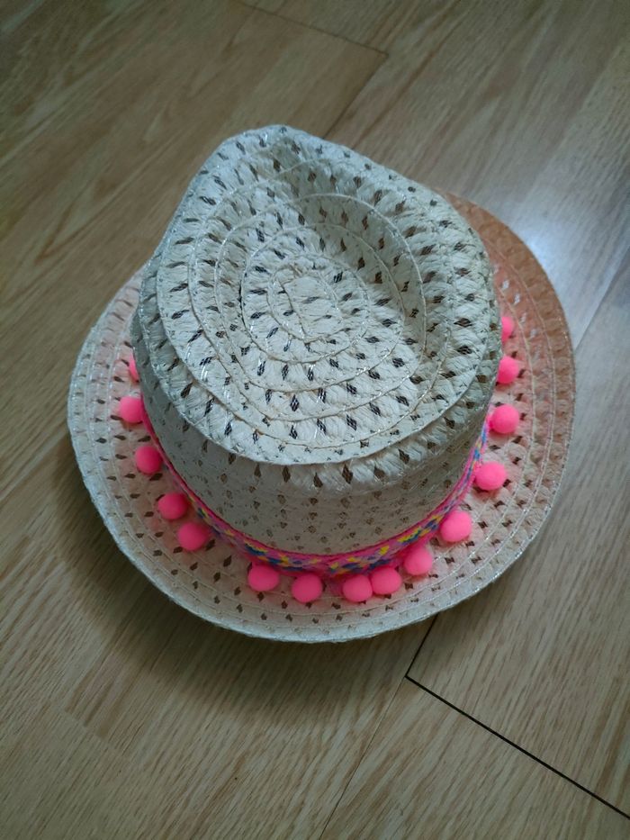 Chapeau fille 54 cm