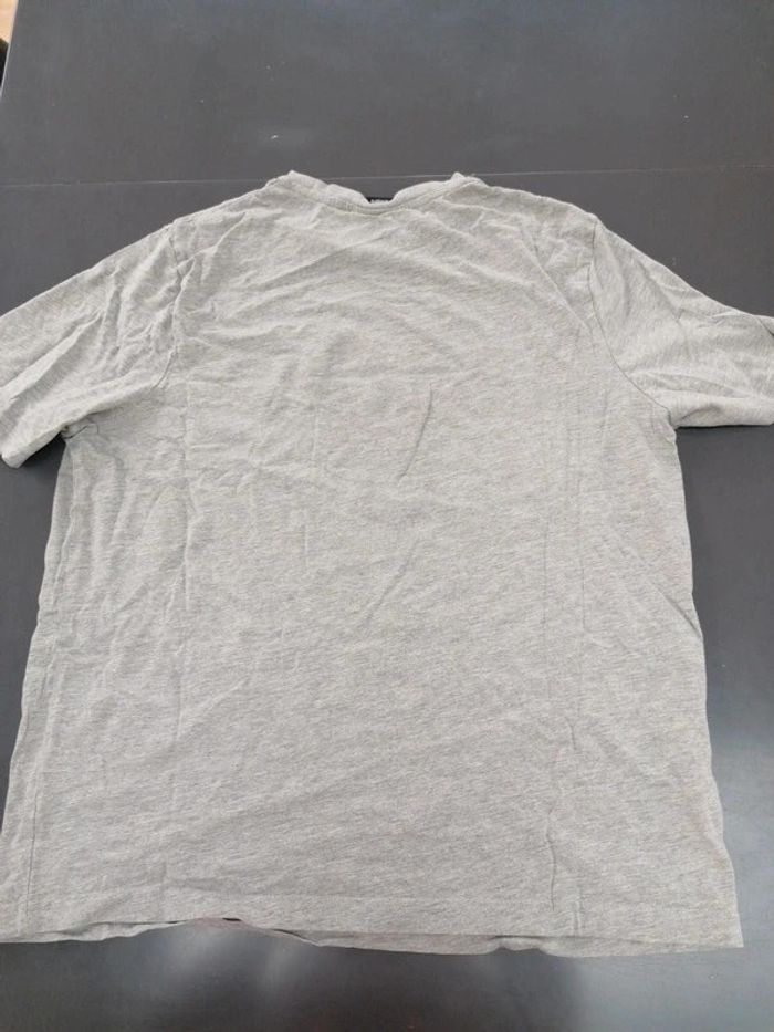 T shirt gris umbro - photo numéro 3