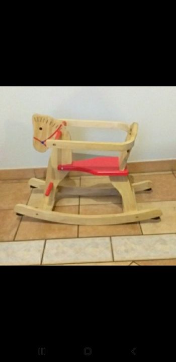 Trotibul. Cheval à bascule évolutif en bois