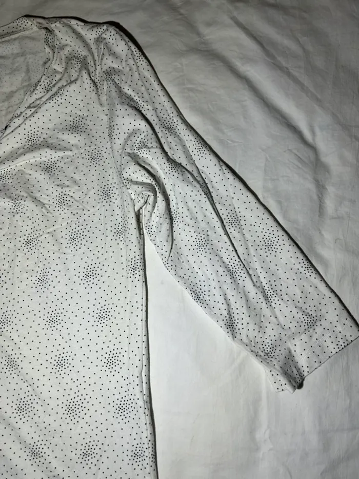 Blouse blanche un jour ailleur - photo numéro 3