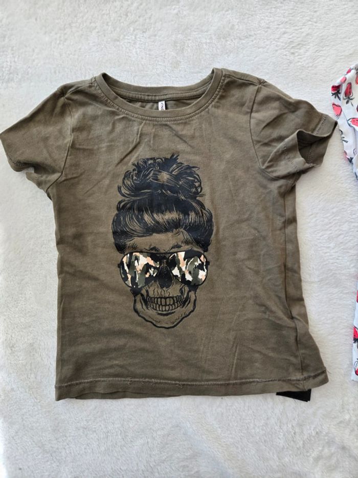 Lot de 2 tee shirt - photo numéro 2