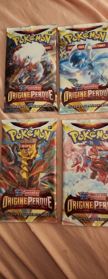 Lot de 4 paquet de booster 12 euros le lot