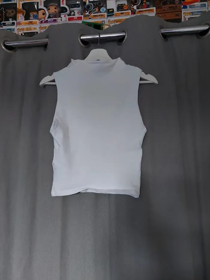 Top blanc col cheminé Zara – Taille L – très bon état - photo numéro 4