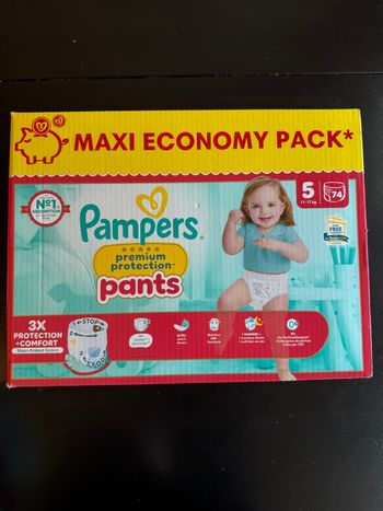 74 couches Pampers premium pants taille 5