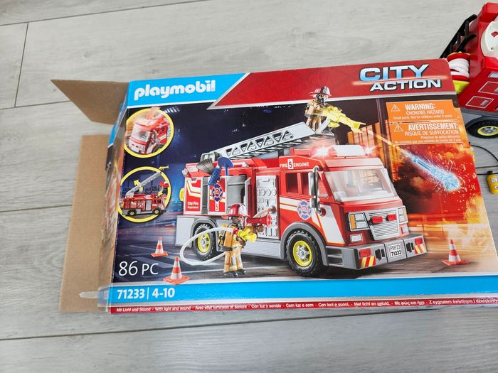 Camion de pompiers avec accessoires neuf Playmobil - photo numéro 4