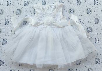 Robe de cérémonie taille 9/12 mois