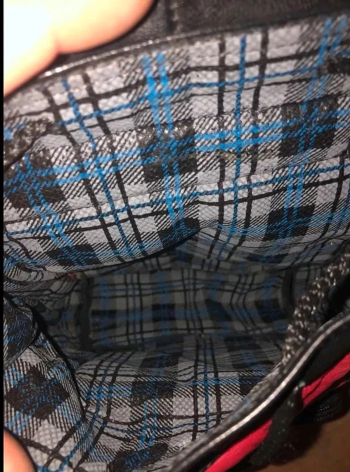Sacs à dos format sac à main état neuf - photo numéro 3