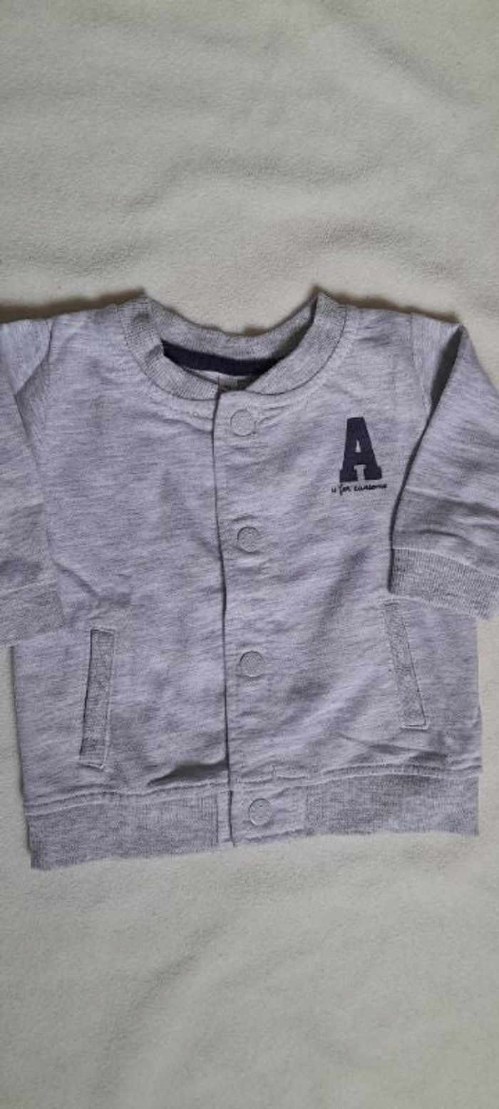 Gilet fin 6-9 mois