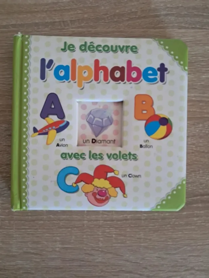 Livre je découvre alphabet avec les volets