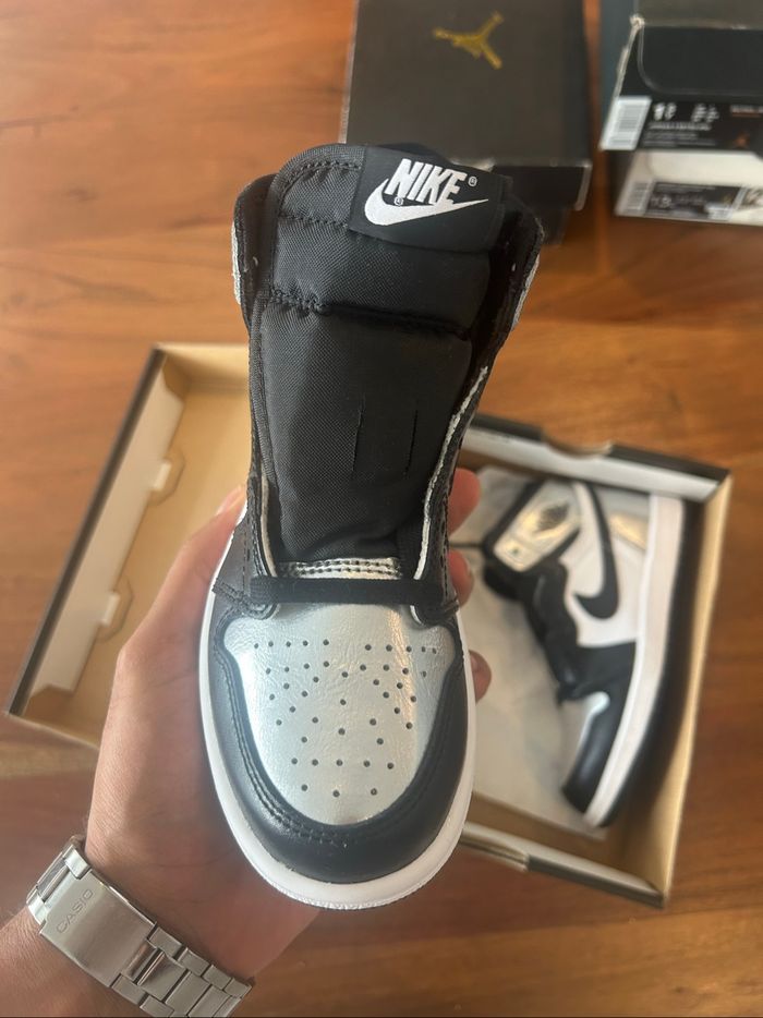 Jordan 1 taille 30 - photo numéro 2