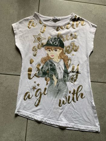 Te shirt avec strass taille 10 ans