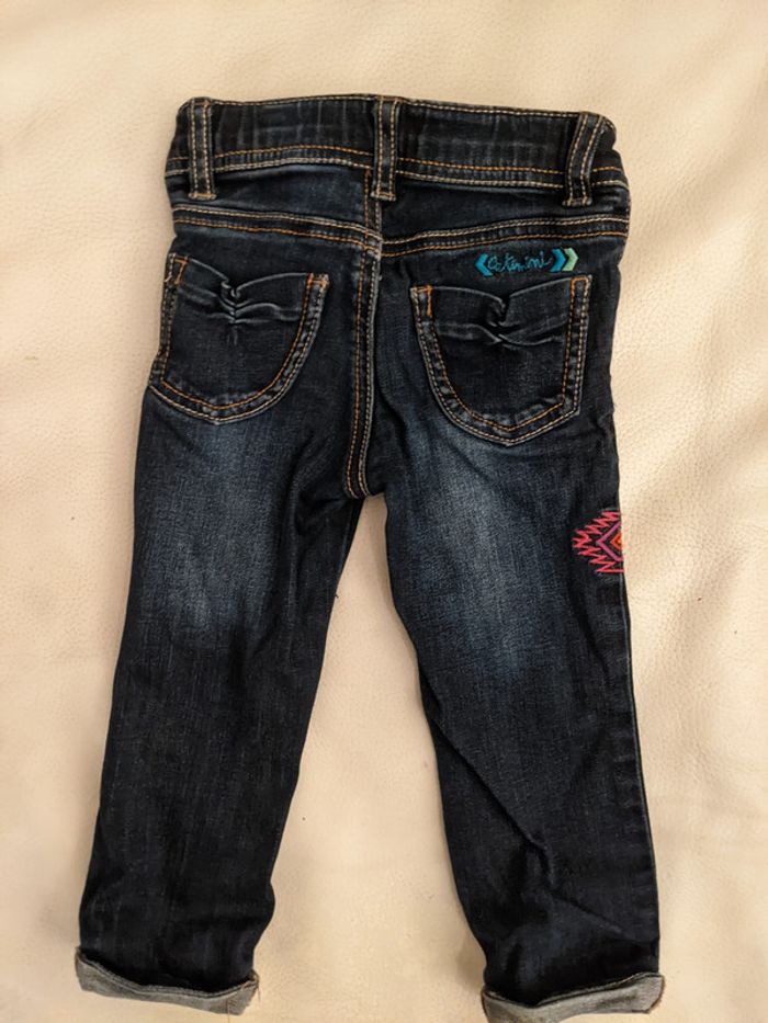 Jean Catimini brodé avec broderies ethniques 2 ans 86 cm fille - photo numéro 2