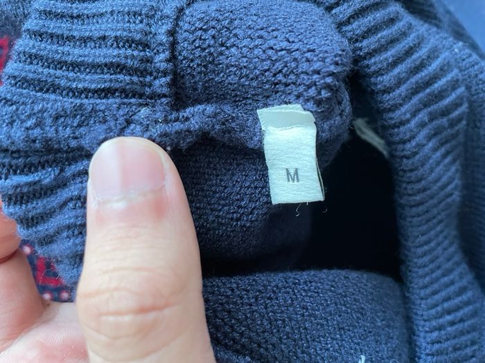 Pull Ami bleu marine taille M - photo numéro 3