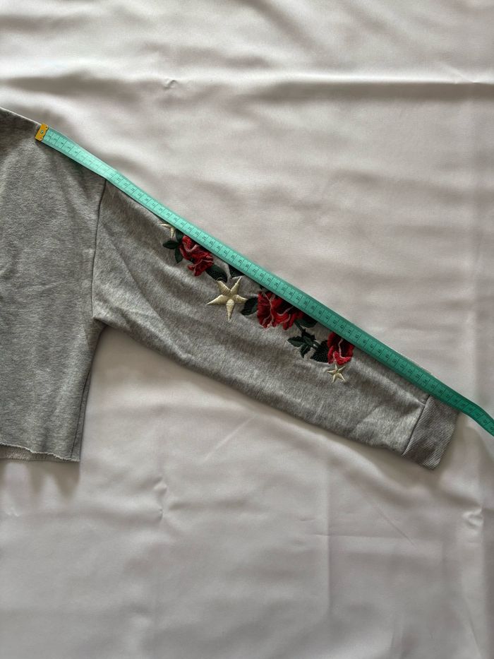 Top/Sweat court à capuche avec broderie fleuries - S/36 - photo numéro 9