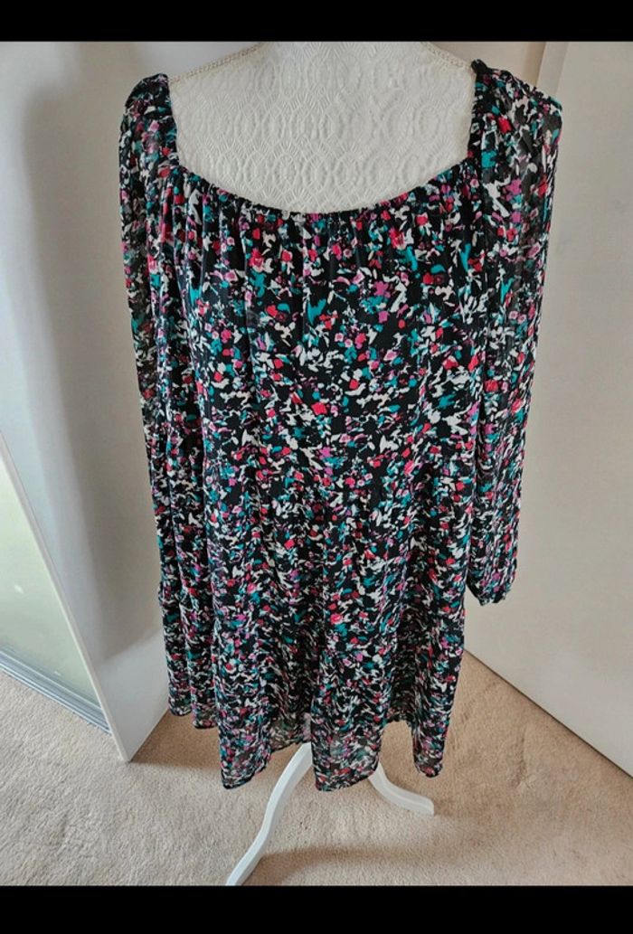 Robe fleurie t44
