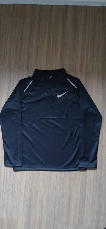 Haut running Nike noir