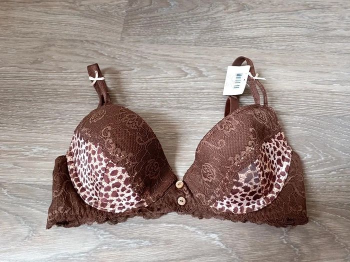 soutien gorge rouge gorge 85D