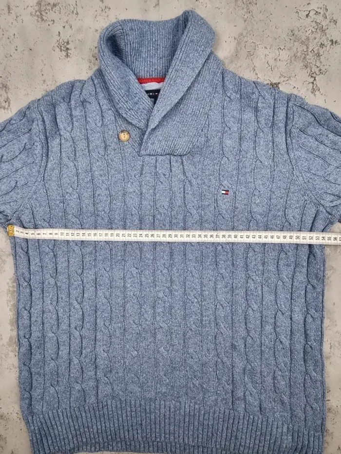 Pull torsadé col châle Tommy Hilfiger – Bleu clair – Taille L Hommes (mesures en photos) - photo numéro 10