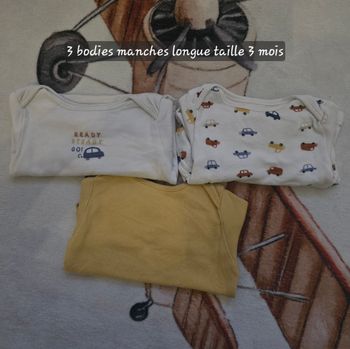 Lot bodies manches longues