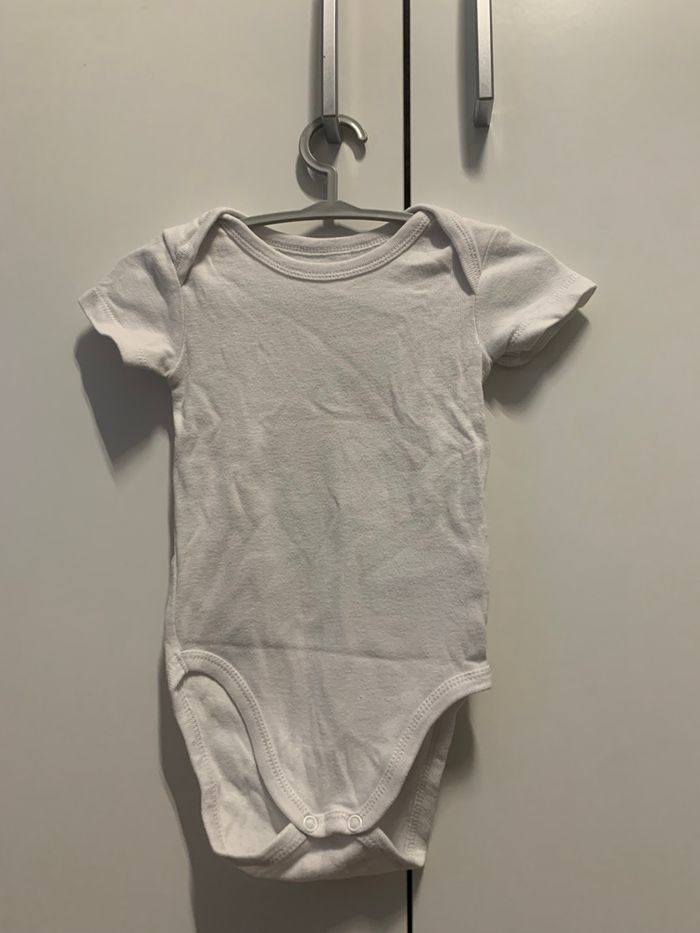 Bodies - photo numéro 3
