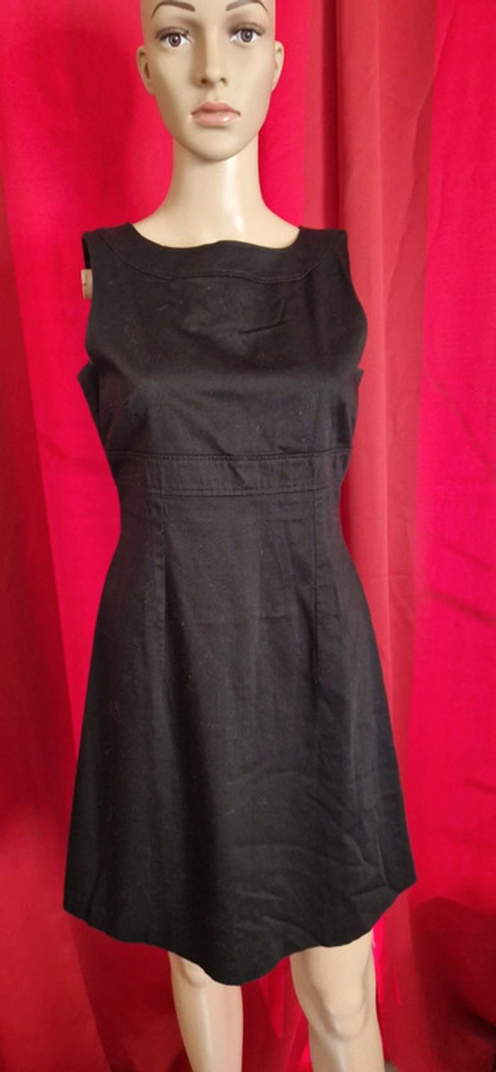 Petite robe noir taille 38