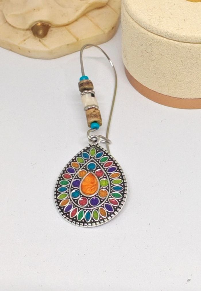 Boucles d'oreilles pendantes - photo numéro 2