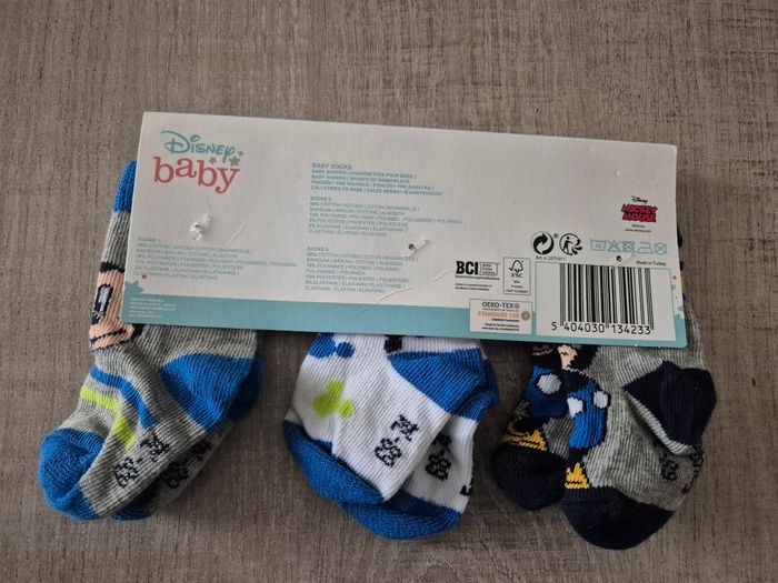 Chaussette mickey taille 6-9 mois - photo numéro 2
