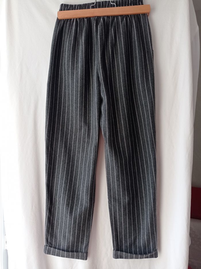 PANTALON STRADIVARIUS Gris Rayé. - photo numéro 4