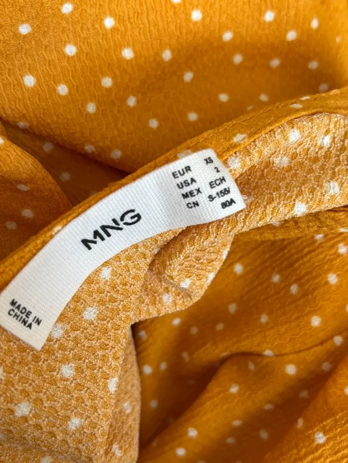Robe portefeuille moutarde à pois MANGO – coupe cache-cœur, manches bouffantes, taille XS - photo numéro 10