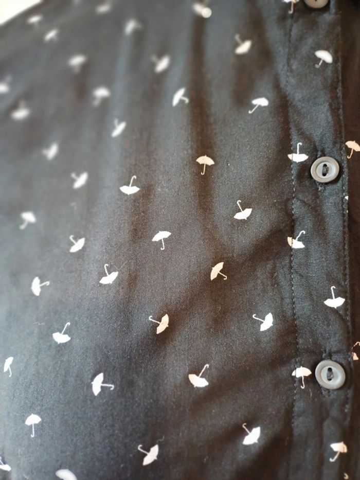 Chemise noire à motif parapluies Clockhouse taille M 38 - photo numéro 3