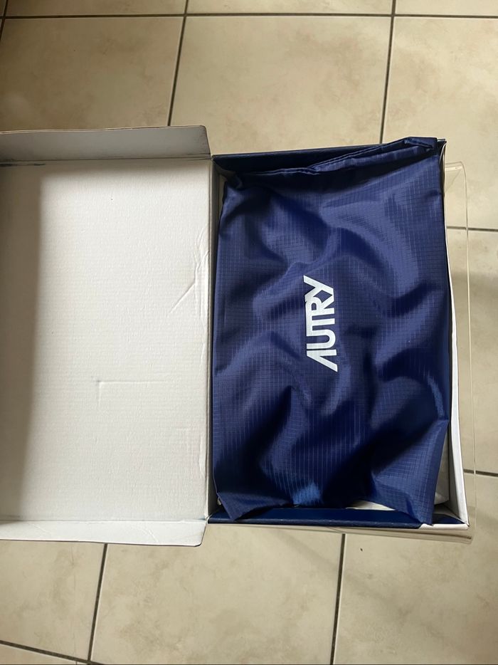 Vend baskets Autry neuve - photo numéro 5