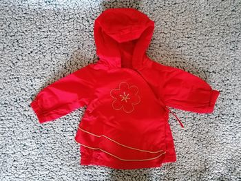 Manteau ciré fille taille 6 mois