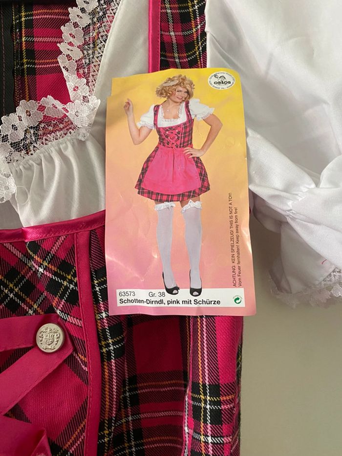 Dirndl Orlon Taille 38 - photo numéro 3