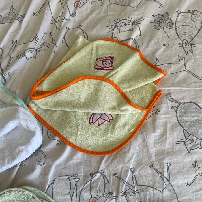 Lot de capes de bain naissance - photo numéro 2