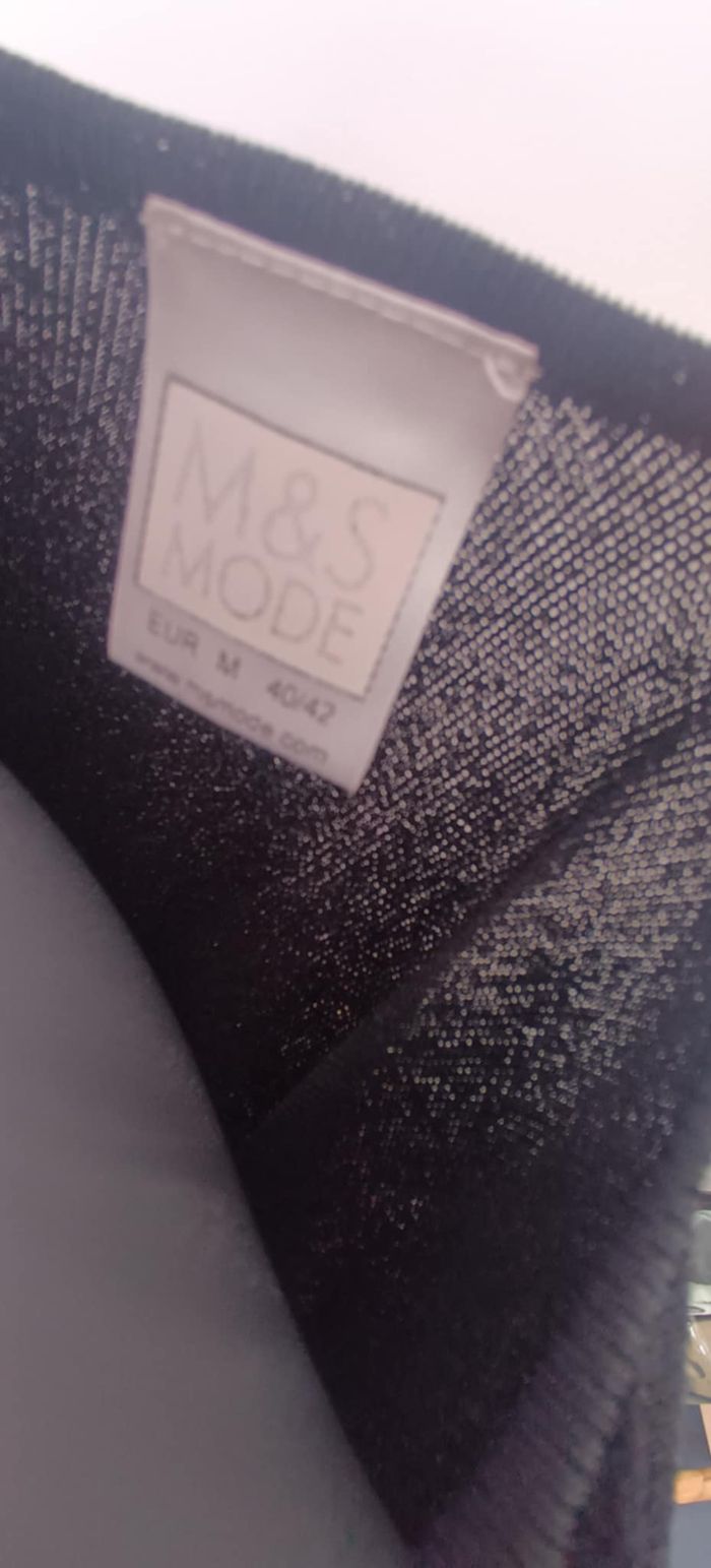 Haut Top T-shirt noir manches 3/4 "M&S mode" Taille EUR M 40/42 - photo numéro 3