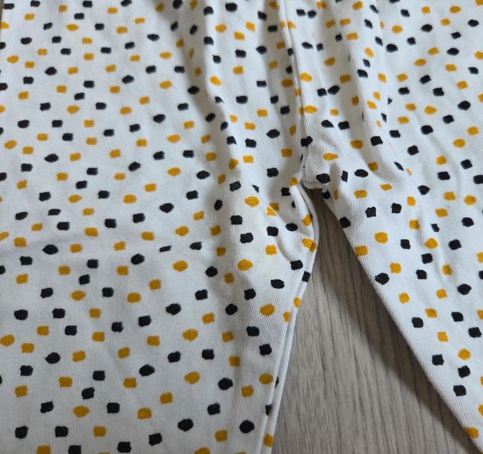 🌸 Legging avec petit carré 3 mois 🌸 - photo numéro 2