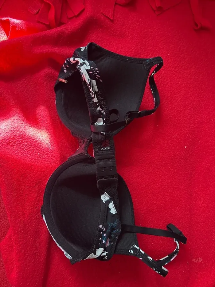 Soutien gorge fleuri - photo numéro 4